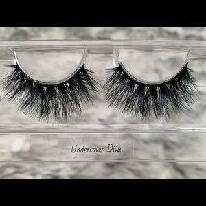 “Undercover Diva” || Lashful Lengths Luxury Mink Eyelashes